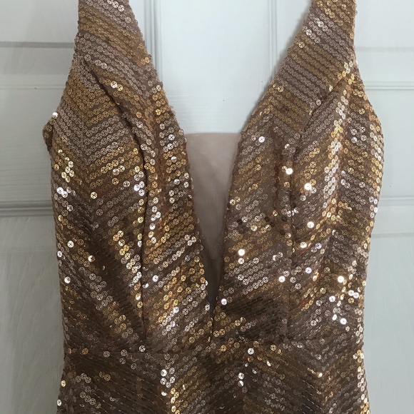 Sequenced floor length dress - Picture 2 of 3